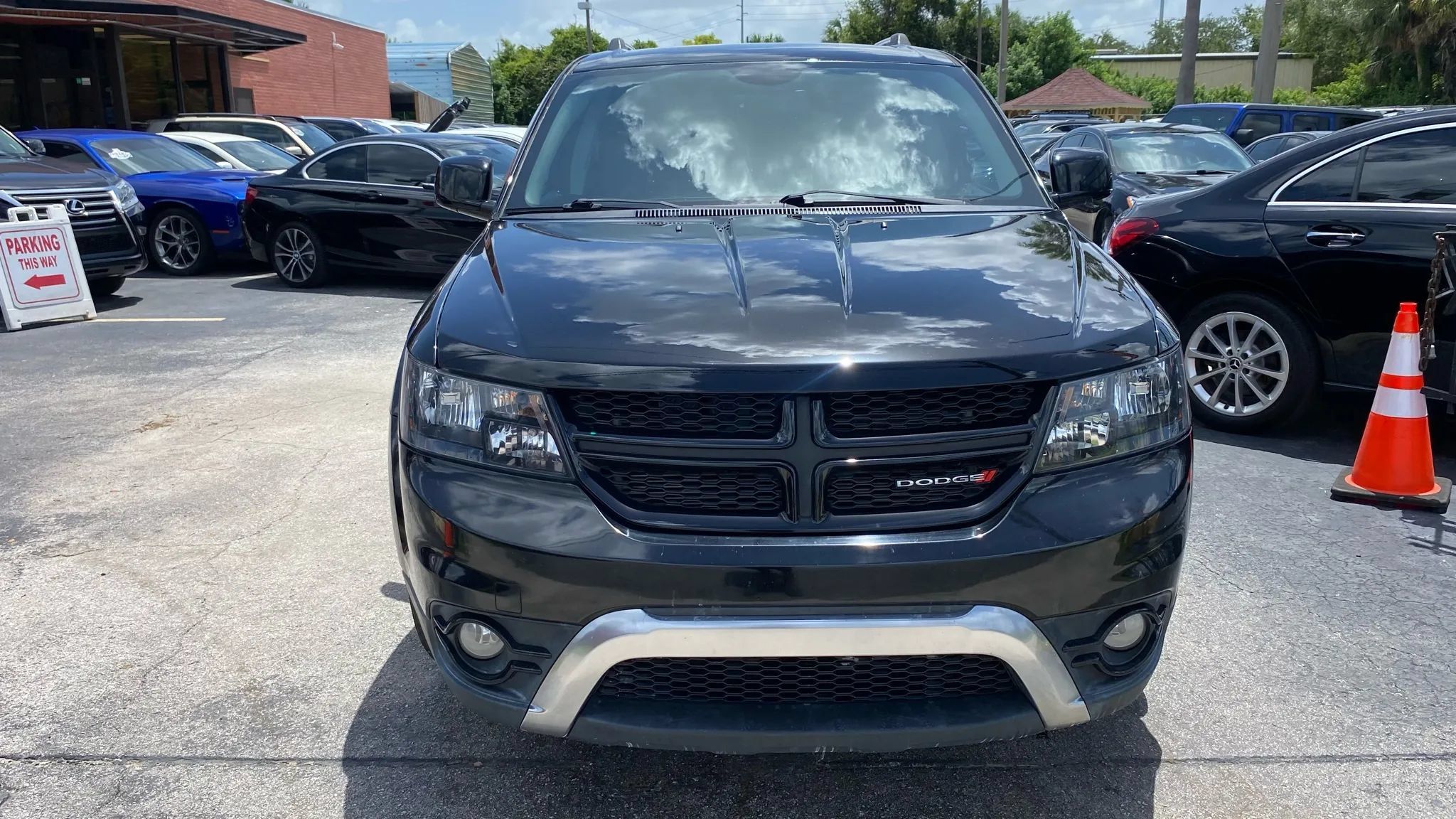 Used 2014 Dodge Journey Crossroad w/ Flexible Seating Group FWD image 2