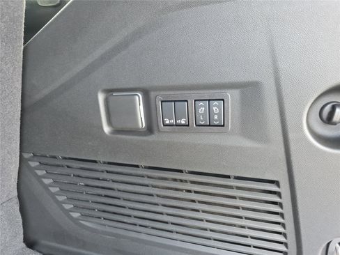 Used 2026 Chevrolet Tahoe Premier w/ Sun And Tow Package image 21