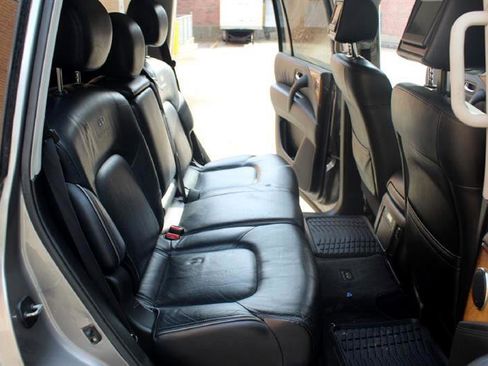 Used 2012 INFINITI QX56 2WD w/ Theater Pkg image 8