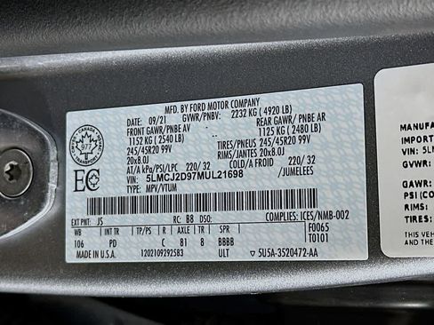 Used 2021 Lincoln Corsair Reserve image 23