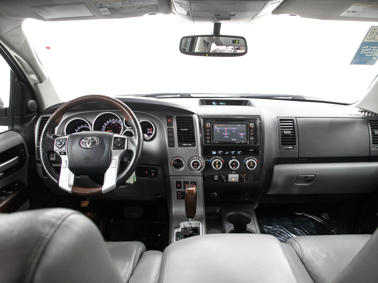 Used 2016 Toyota Sequoia Platinum AWD/4WD image 21