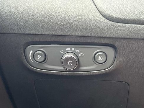 Used 2023 Buick Encore GX Select w/ Sport Touring Package FWD image 27
