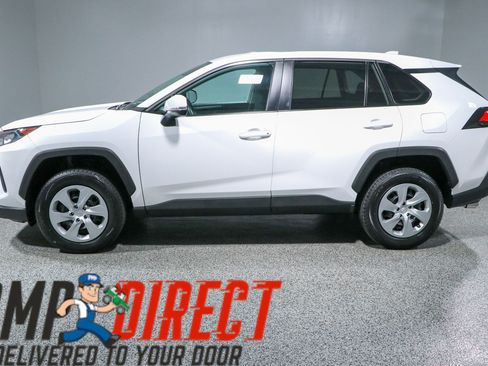 Used 2022 Toyota RAV4 LE FWD image 10