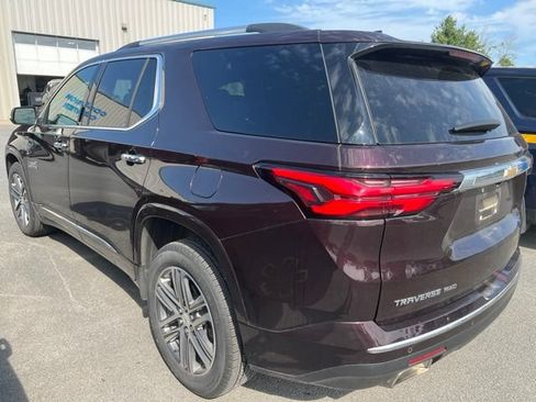 Used 2023 Chevrolet Traverse High Country w/ LPO, Floor Liner Package AWD/4WD image 4