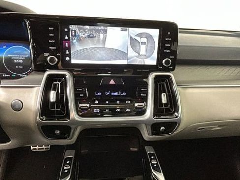 Used 2023 Kia Sorento SX Prestige AWD/4WD image 25