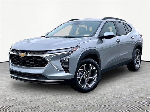New 2026 Chevrolet Trax LT image 3