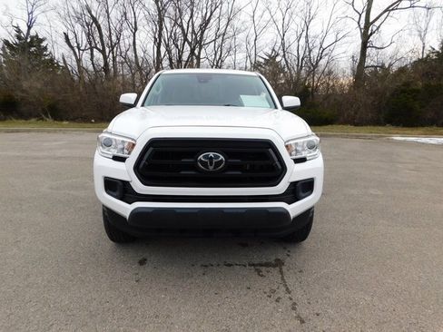 Used 2021 Toyota Tacoma SR image 10