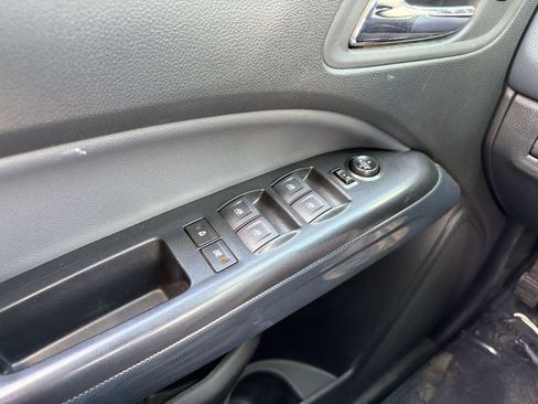 Used 2022 Chevrolet Colorado Z71 AWD/4WD image 12