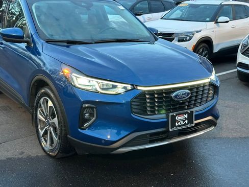 Used 2023 Ford Escape Platinum w/ Class II Trailer Tow Package image 2