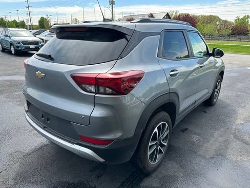 Used 2025 Chevrolet TrailBlazer LT AWD/4WD image 4