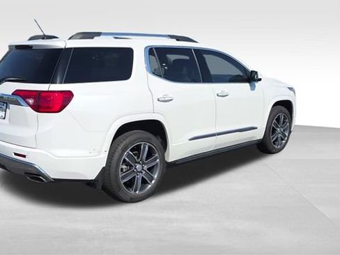 Certified 2017 GMC Acadia Denali w/ Technology Package FWD image 3