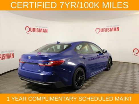 Used 2025 Toyota Camry SE FWD image 7