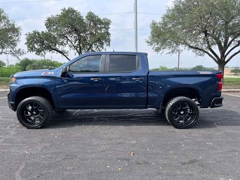 Used 2020 Chevrolet Silverado 1500 Custom Trail Boss w/ Custom Convenience Package AWD/4WD image 4