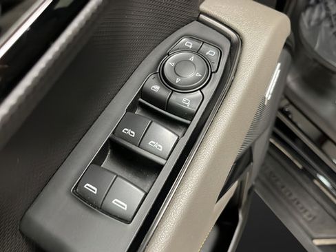 Used 2023 Chevrolet Silverado 1500 ZR2 w/ Technology Package AWD/4WD image 21