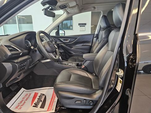 Used 2023 Subaru Forester Touring image 14
