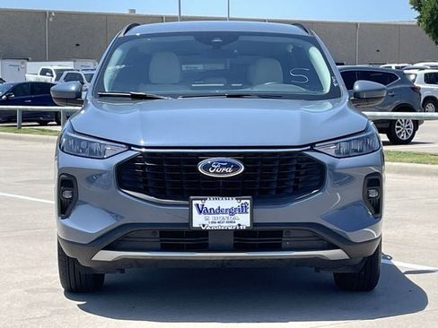 Used 2025 Ford Escape SE FWD image 7