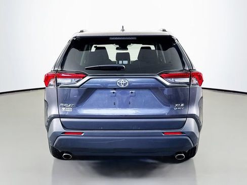 Used 2025 Toyota RAV4 XLE image 5