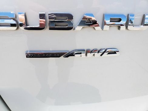 Used 2012 Subaru Outback 2.5i Limited w/ Moonroof Pkg AWD/4WD image 14