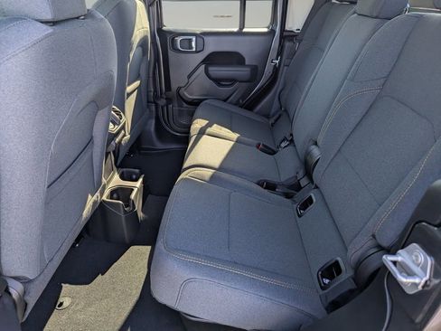 New 2026 Jeep Gladiator Sport image 8