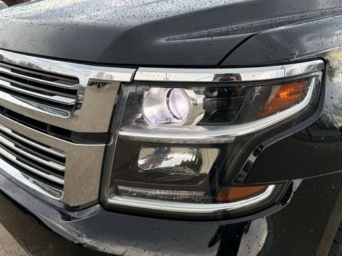 Used 2018 Chevrolet Suburban Premier image 27