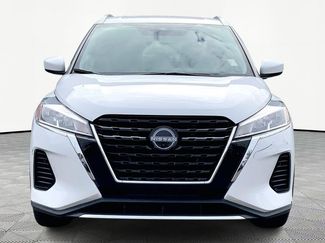 Used 2022 Nissan Kicks SV video 2