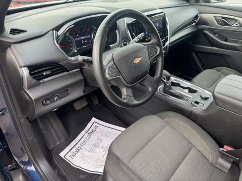 Used 2023 Chevrolet Traverse LT image 15