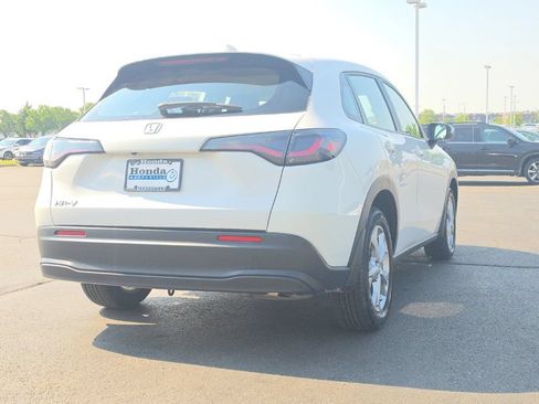Used 2025 Honda HR-V LX image 9