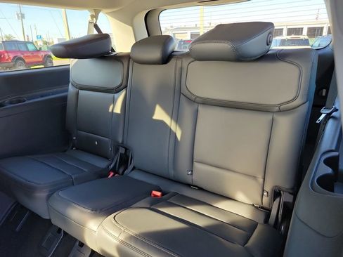 New 2026 Ford Expedition Max Active RWD image 13