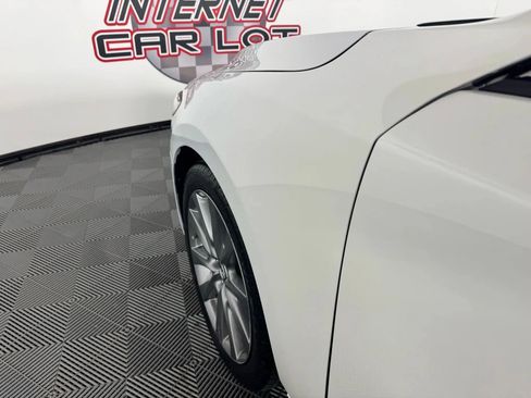 Used 2023 MAZDA MAZDA3 s image 22