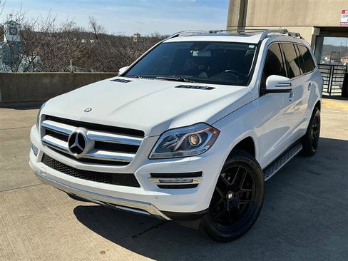 Used 2016 Mercedes-Benz GL 450 4MATIC image 2