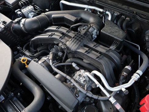 Used 2024 Subaru Outback Limited image 26