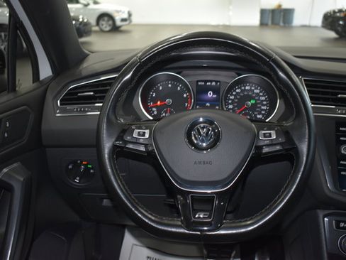 Used 2021 Volkswagen Tiguan SE R-Line AWD/4WD image 20