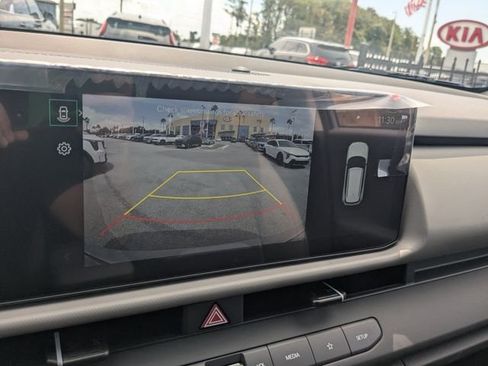 New 2027 Kia Seltos S FWD image 22