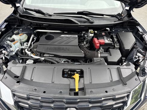 Used 2023 Nissan Rogue SV FWD image 29