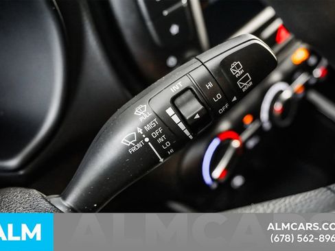 Used 2025 Kia Soul LX image 28