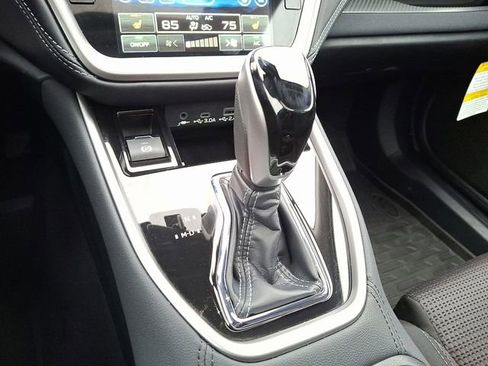 Certified 2025 Subaru Outback Premium image 18