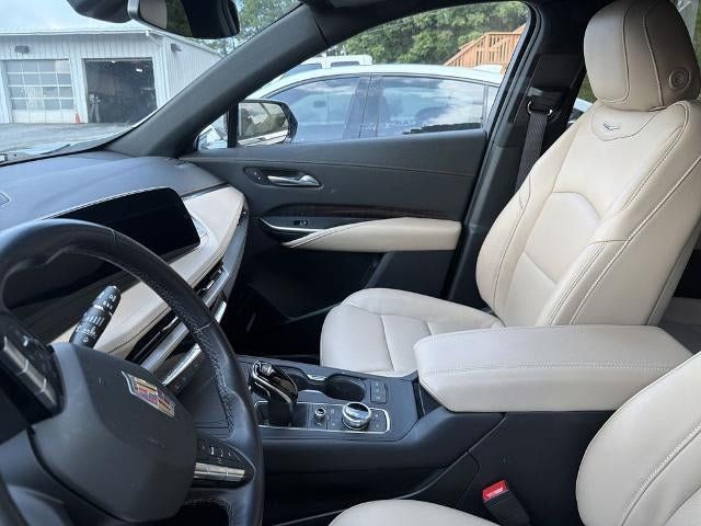 Certified 2024 Cadillac XT4 Premium Luxury FWD image 6