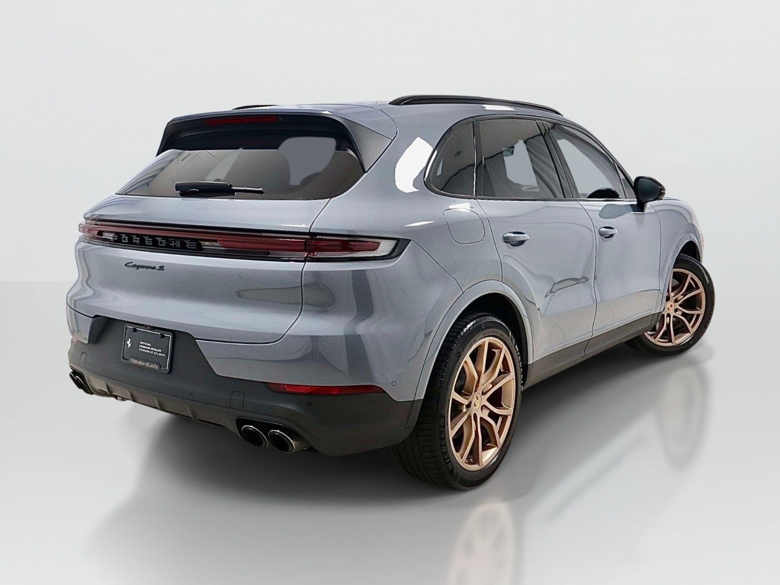 Used 2024 Porsche Cayenne S AWD/4WD image 5