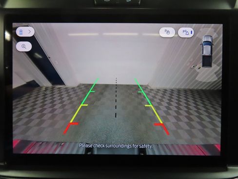 Used 2025 Ford F250 Platinum image 18