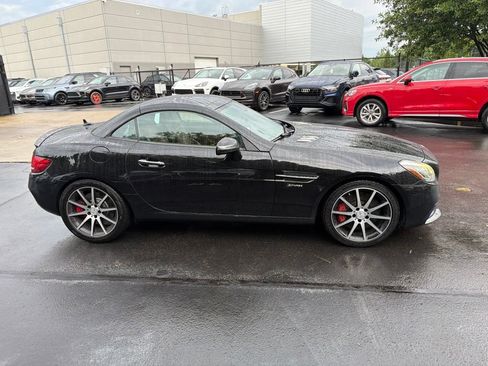 Used 2017 Mercedes-Benz SLC 43 AMG image 4