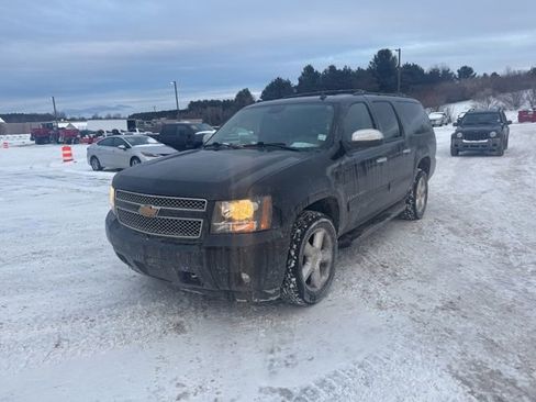 Used 2013 Chevrolet Suburban LS w/ All-Star Edition image 8
