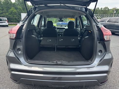 Used 2024 Nissan Kicks S FWD image 17