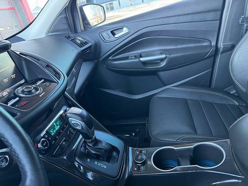 Used 2014 Ford Escape Titanium w/ Equipment Group 401A image 17