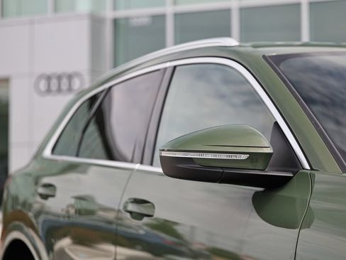 New 2026 Audi Q5 Premium Plus AWD/4WD image 4