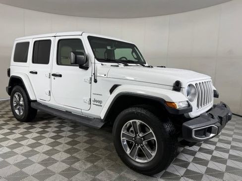 Used 2019 Jeep Wrangler Unlimited Sahara AWD/4WD image 5