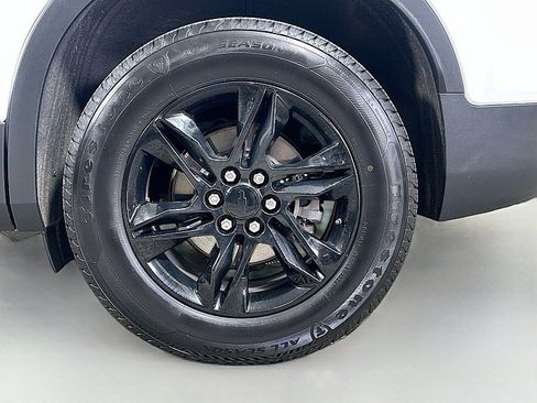 Used 2022 Chevrolet Blazer LT AWD/4WD image 30