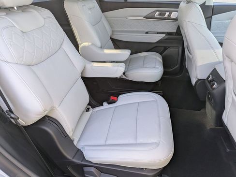 New 2026 Ford Explorer Platinum w/ LUX Leather Package image 21