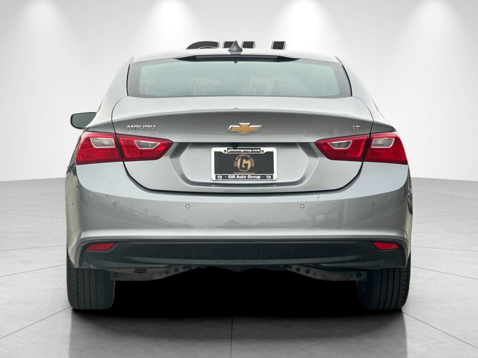 Used 2025 Chevrolet Malibu LT FWD image 4