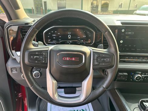 Used 2022 GMC Sierra 1500 SLT w/ SLT Premium Plus Package AWD/4WD image 14