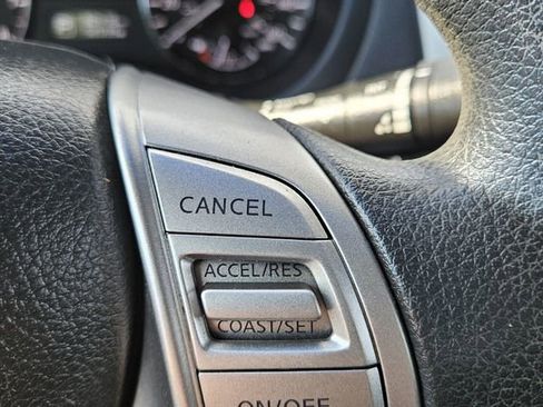 Used 2014 Nissan Altima 2.5 S w/ Sport Value Package image 16